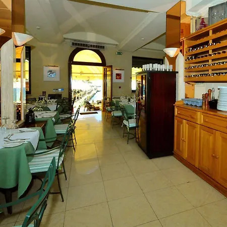 Hotel San Andrea 3*