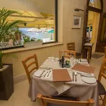 מלון San Andrea 3*