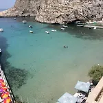 San Andrea מלון 3*